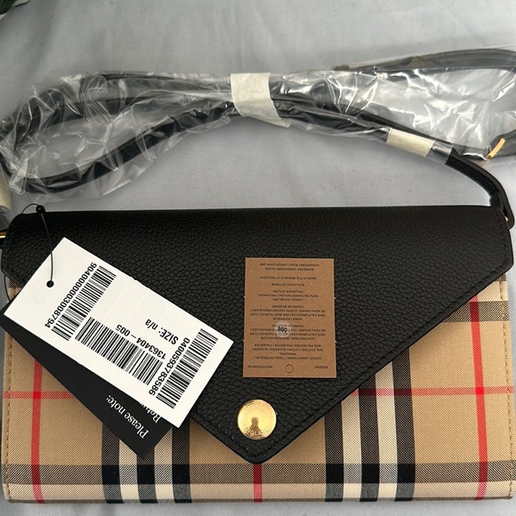BURBERRY
Textured-leather and checked canvas shoulder bag - Picture 6 of 15